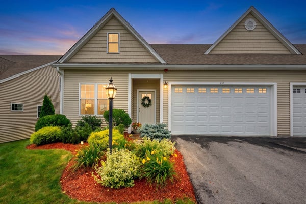 837 LEDGEWOOD WAY # 837, CLINTON, MA 01510 - Image b2bf4f98e5aa43a708b683fbe0bec8fd/1262209519