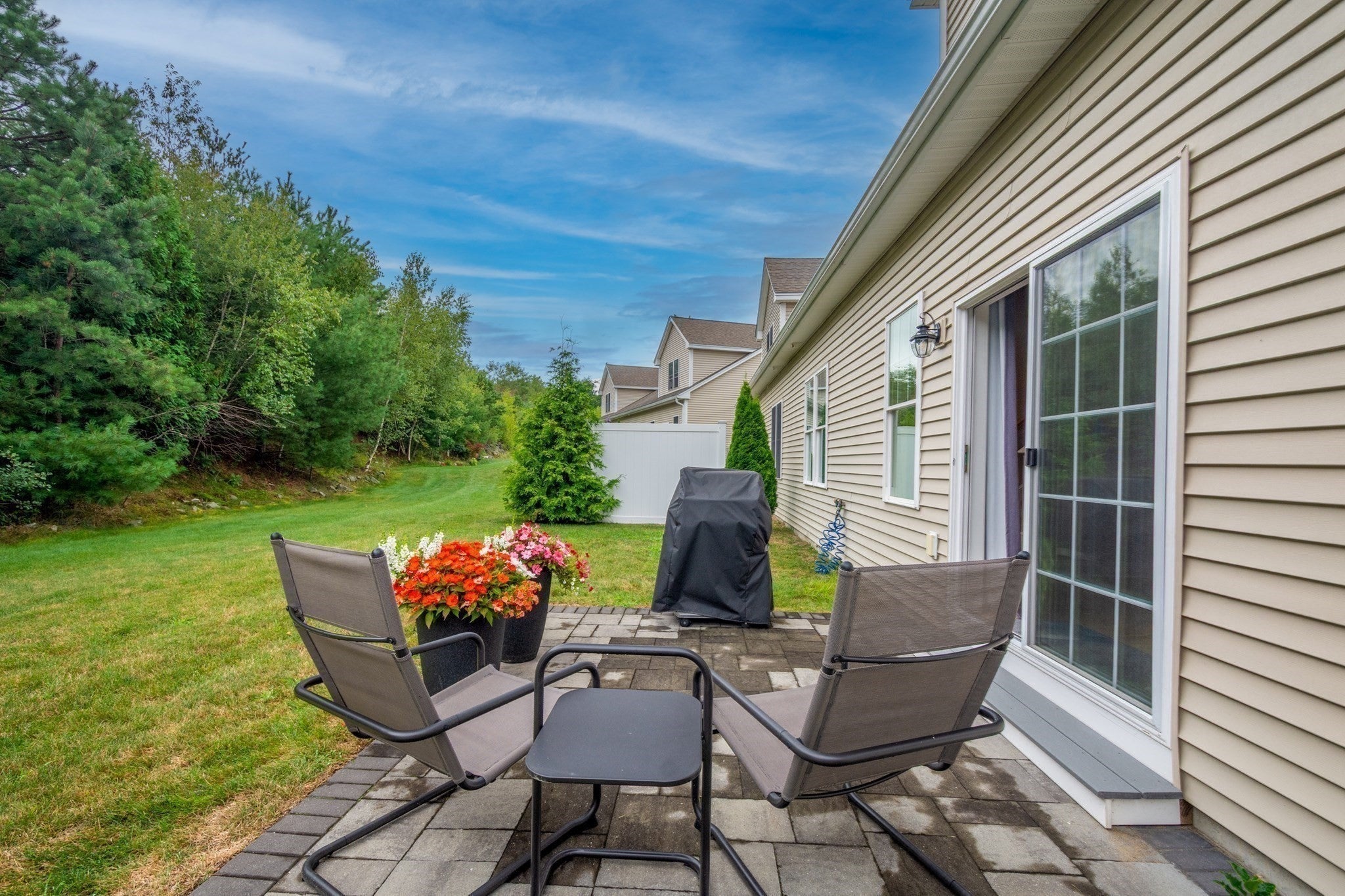 837 Ledgewood Way #837, Clinton, MA Photo #32