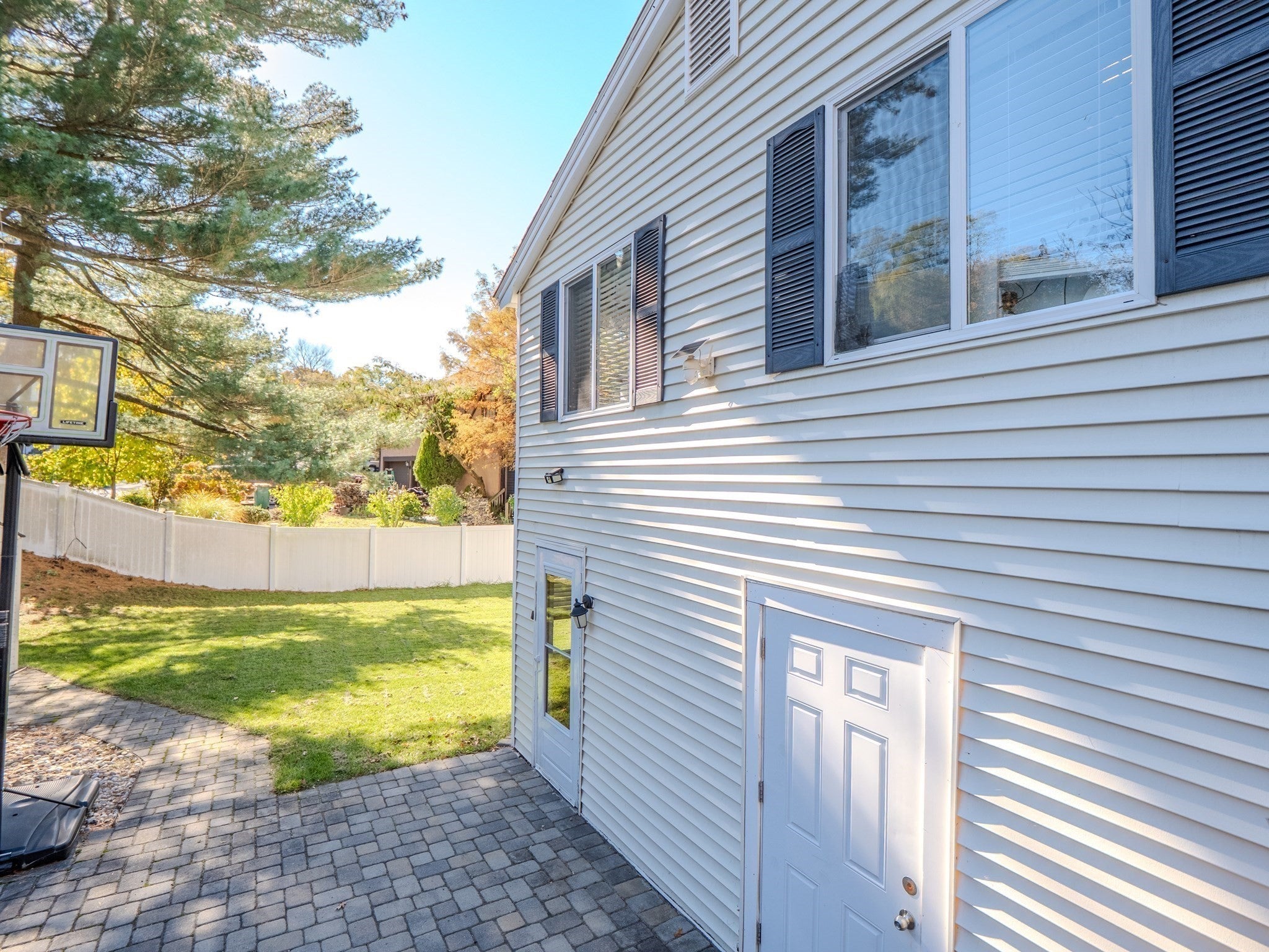 38 Burlington St, Woburn, MA, 38 Burlington St, Woburn, MA Photo #27
