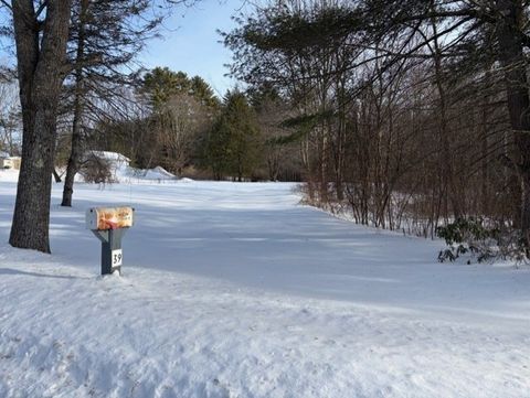 39 Highland Ave Templeton MA 01436