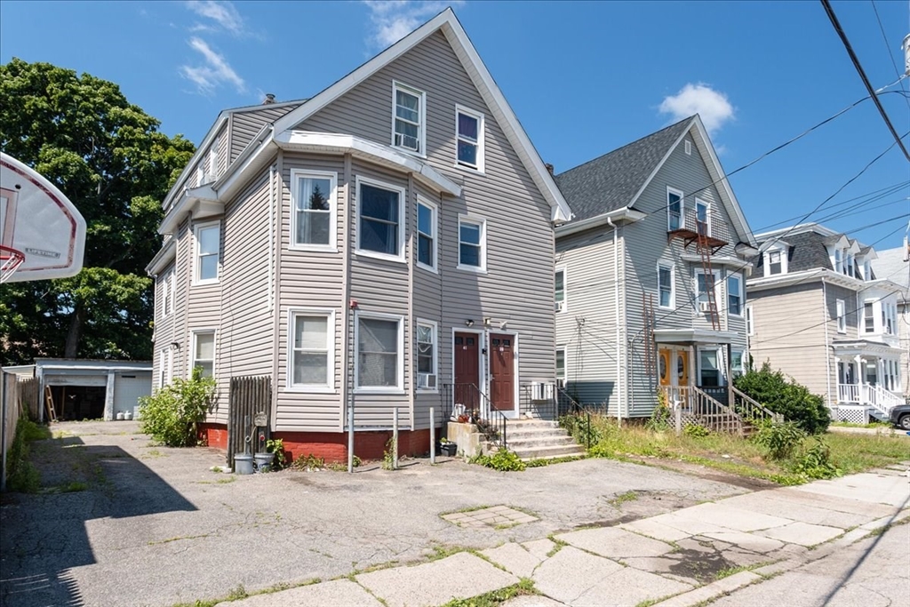 39 Myrtle St