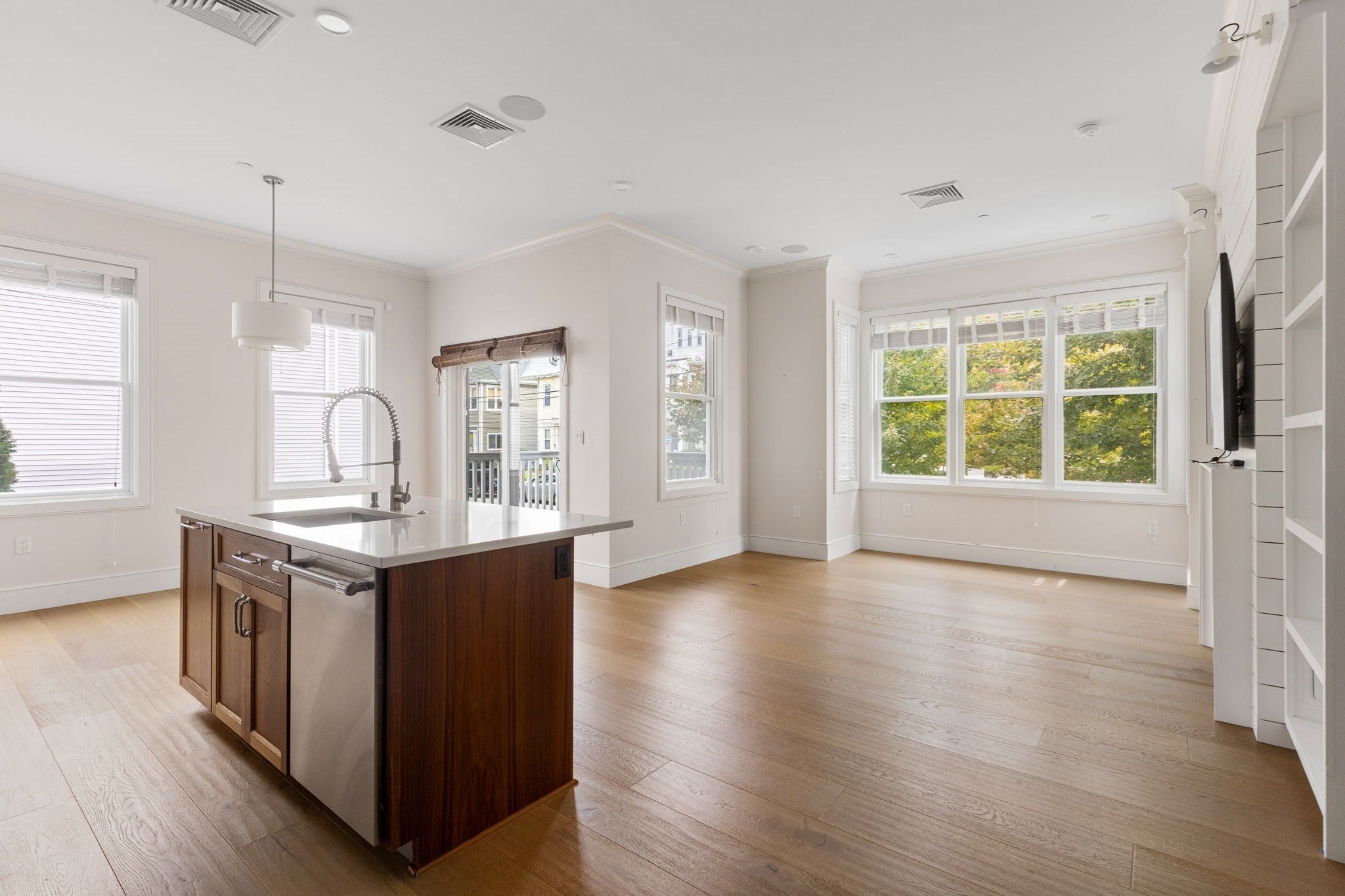 11 Tannery Brook Row #1, Somerville, MA, 11 Tannery Brook Row #1, Somerville, MA Photo #2