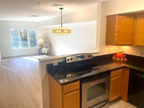 2 Duck Pond Road 108 Beverly MA 01915