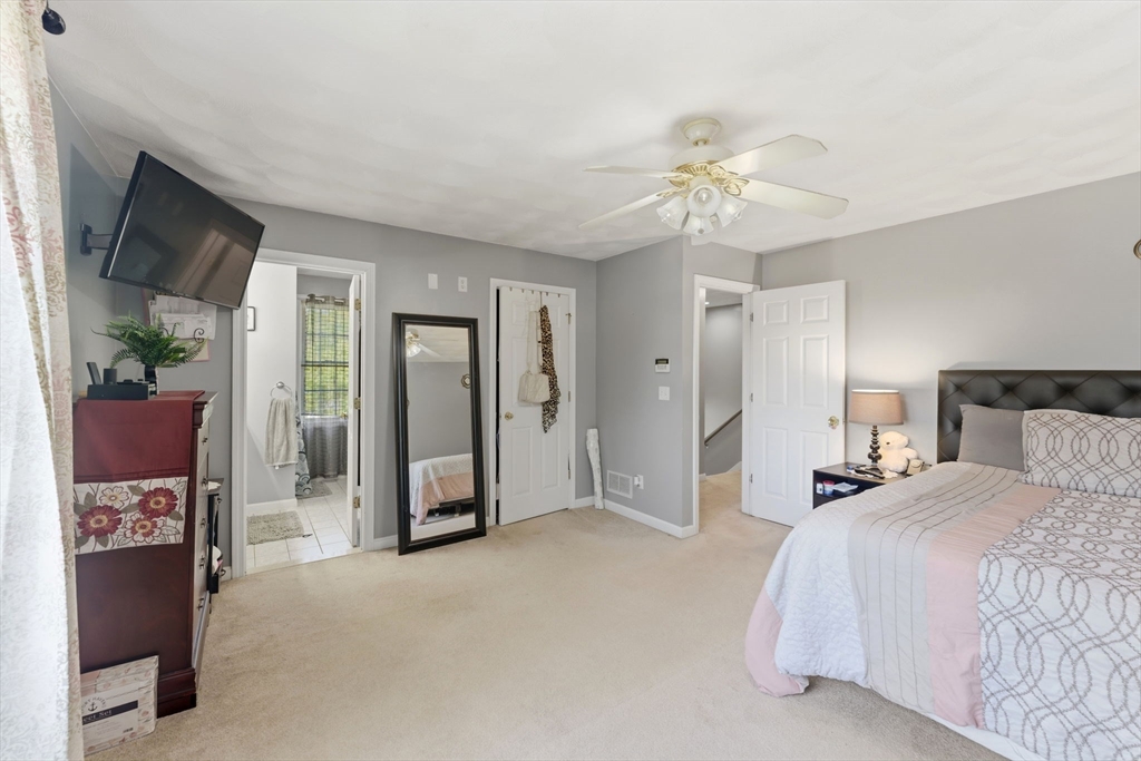 61 Metropolitan Ave, Cranston, RI Photo #12