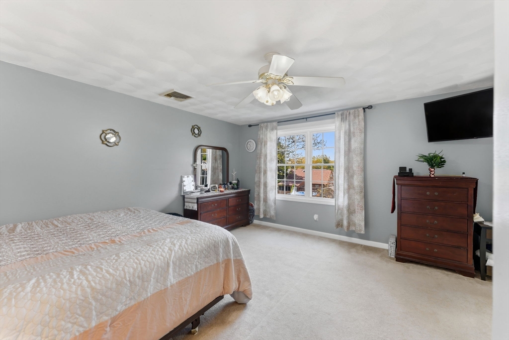 61 Metropolitan Ave, Cranston, RI Photo #11