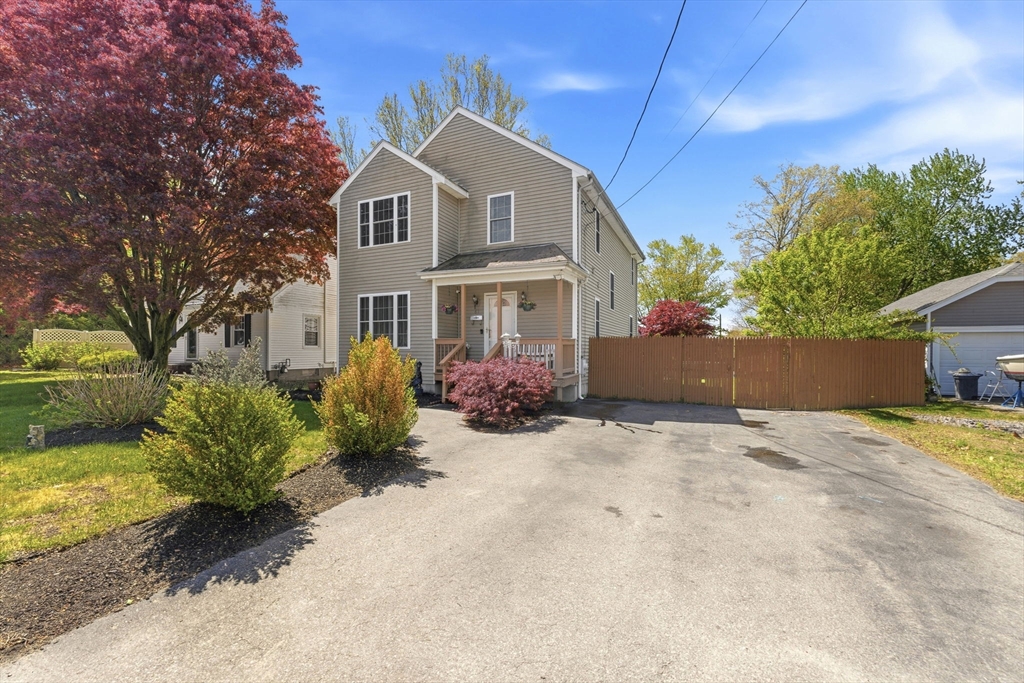 61 Metropolitan Ave, Cranston, RI Photo #2