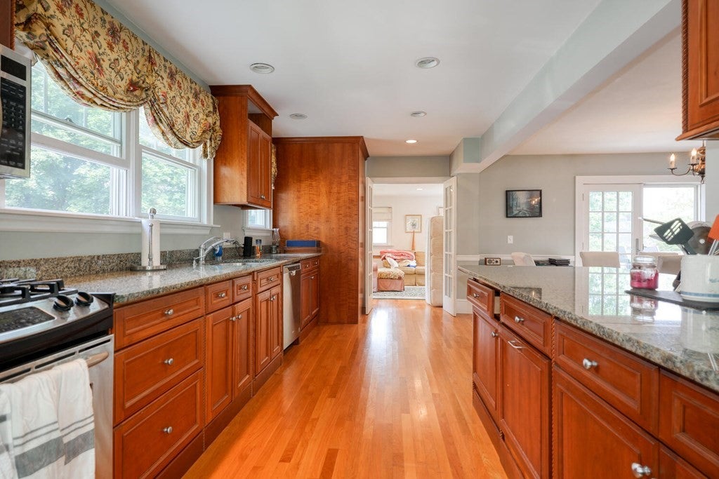 72 Richardson Road, Belmont, MA, 72 Richardson Road, Belmont, MA Photo #10