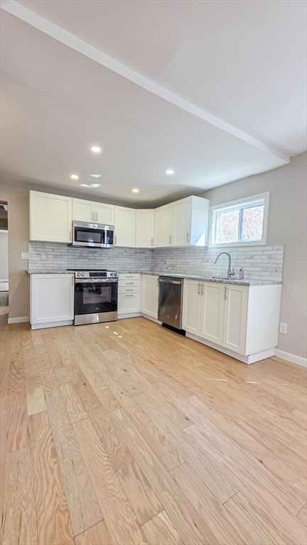 44 Vernon St