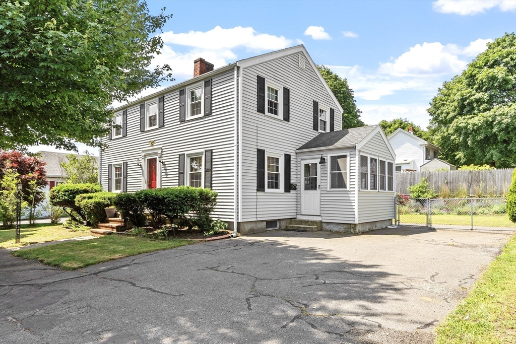15 Maple Street