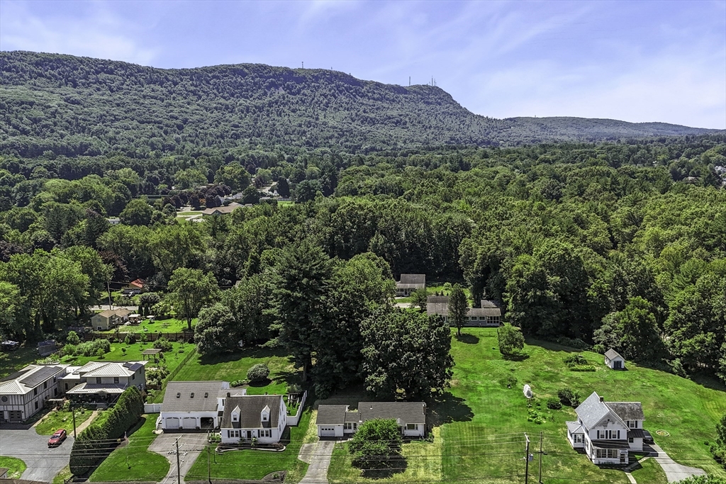 140 Everett St, Easthampton, MA, 140 Everett St, Easthampton, MA Photo #32