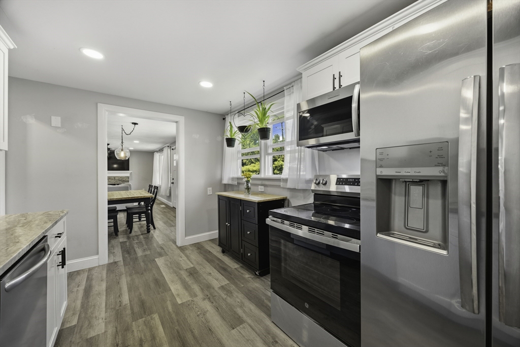 140 Everett St, Easthampton, MA, 140 Everett St, Easthampton, MA Photo #3