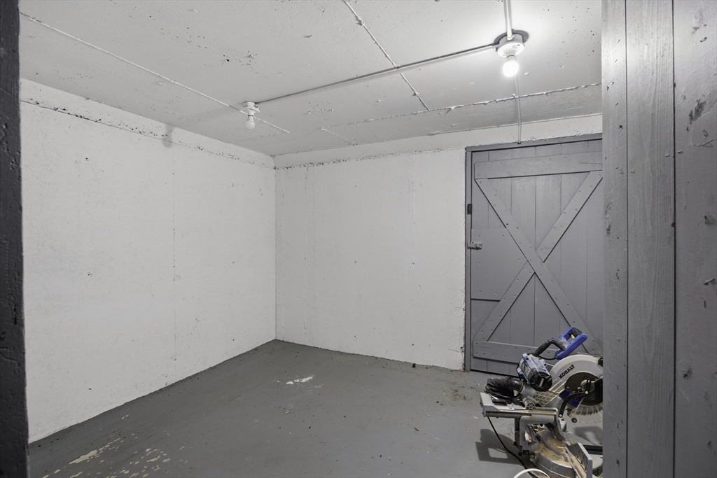 140 Everett St, Easthampton, MA, 140 Everett St, Easthampton, MA Photo #24