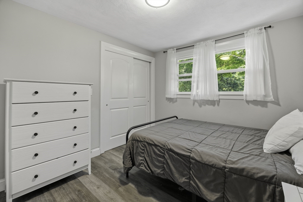 140 Everett St, Easthampton, MA, 140 Everett St, Easthampton, MA Photo #14