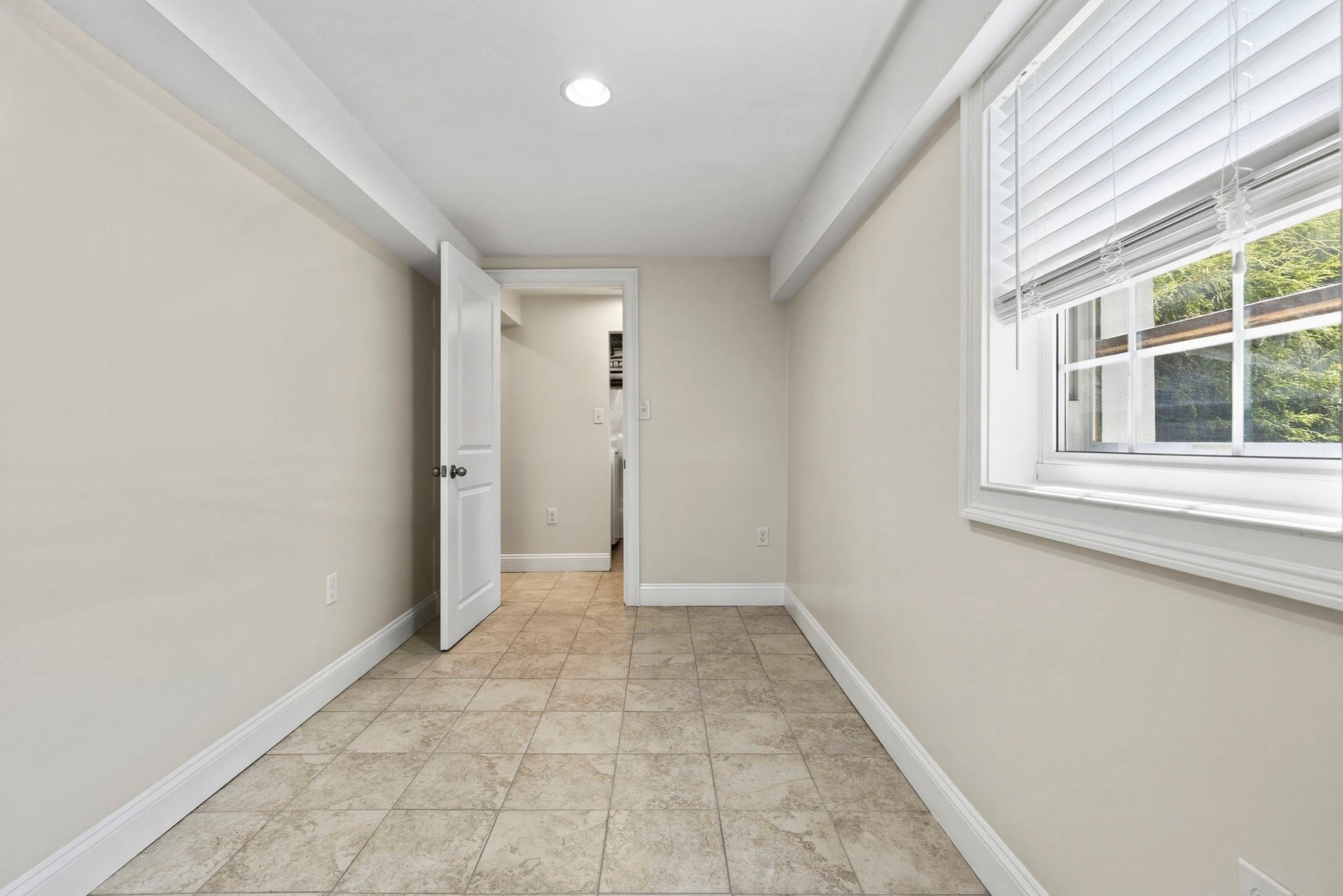 6r Fairview Ave, Swampscott, MA Photo #20