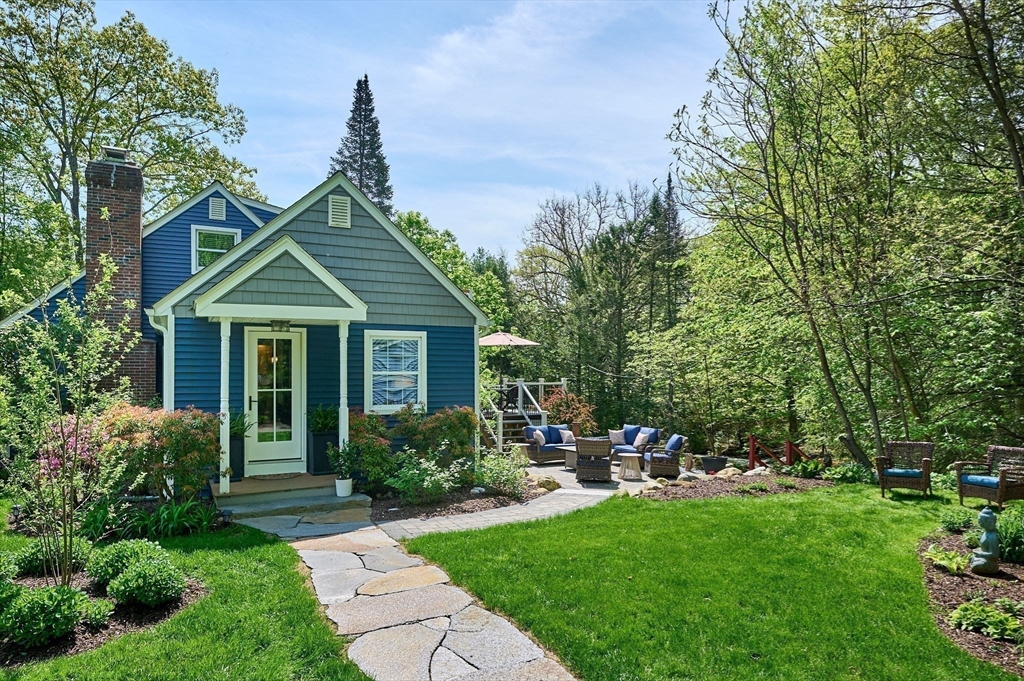 6 Valley View Rd
