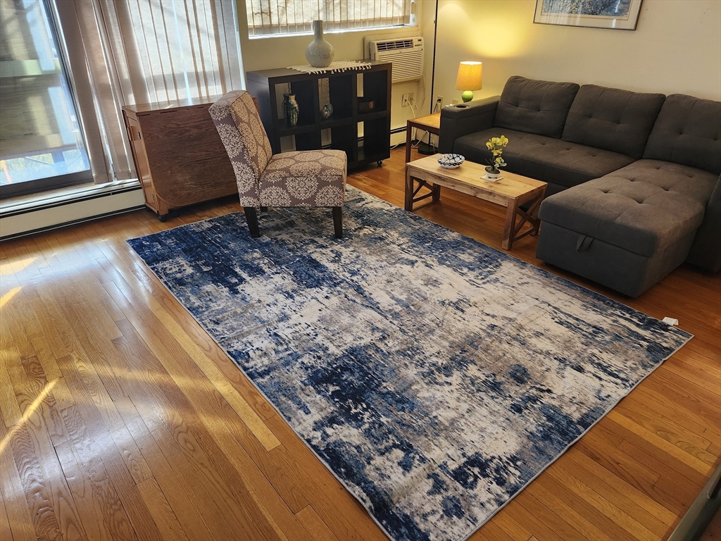 1643 Cambridge St 55