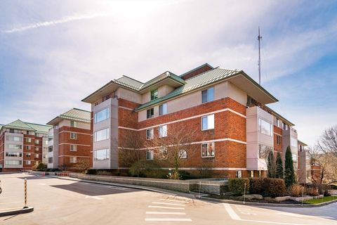 173 Oak St 303 Newton MA 02464