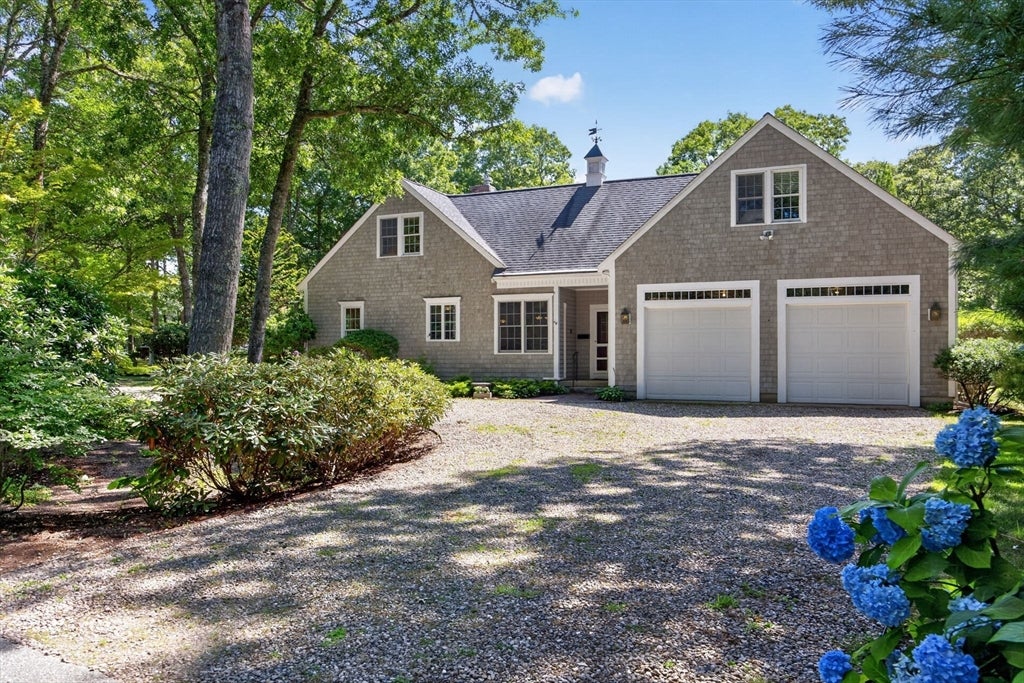2 Huckleberry Dr