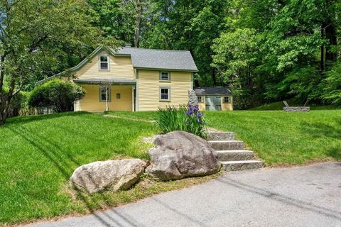 32 River St Andover MA 01810