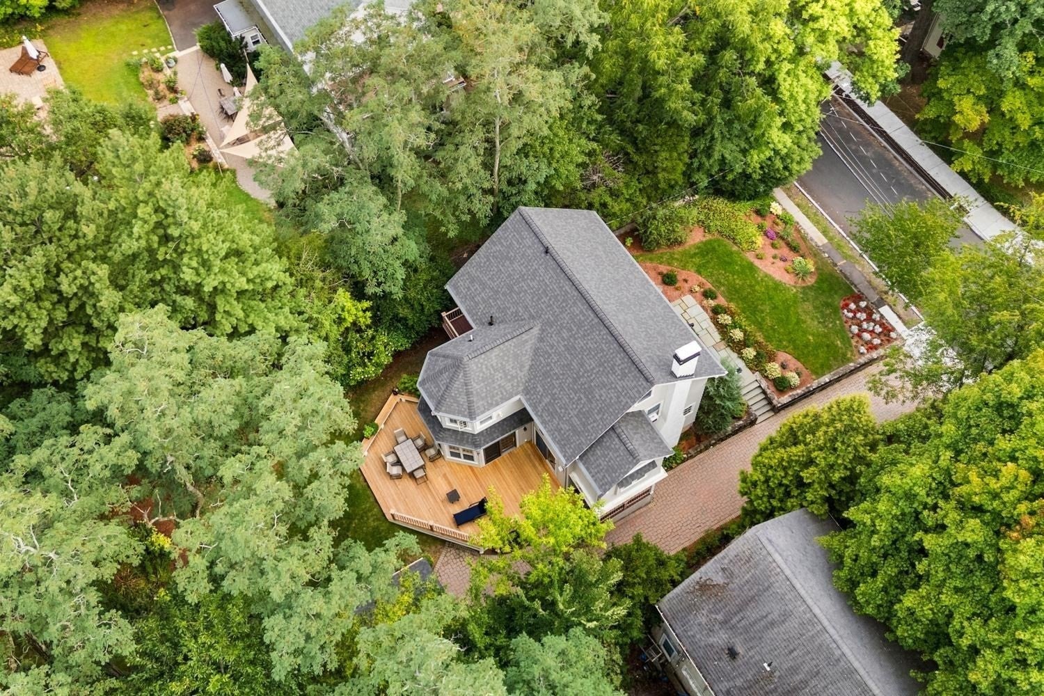 216 Bellevue Rd, Watertown, MA Photo #36