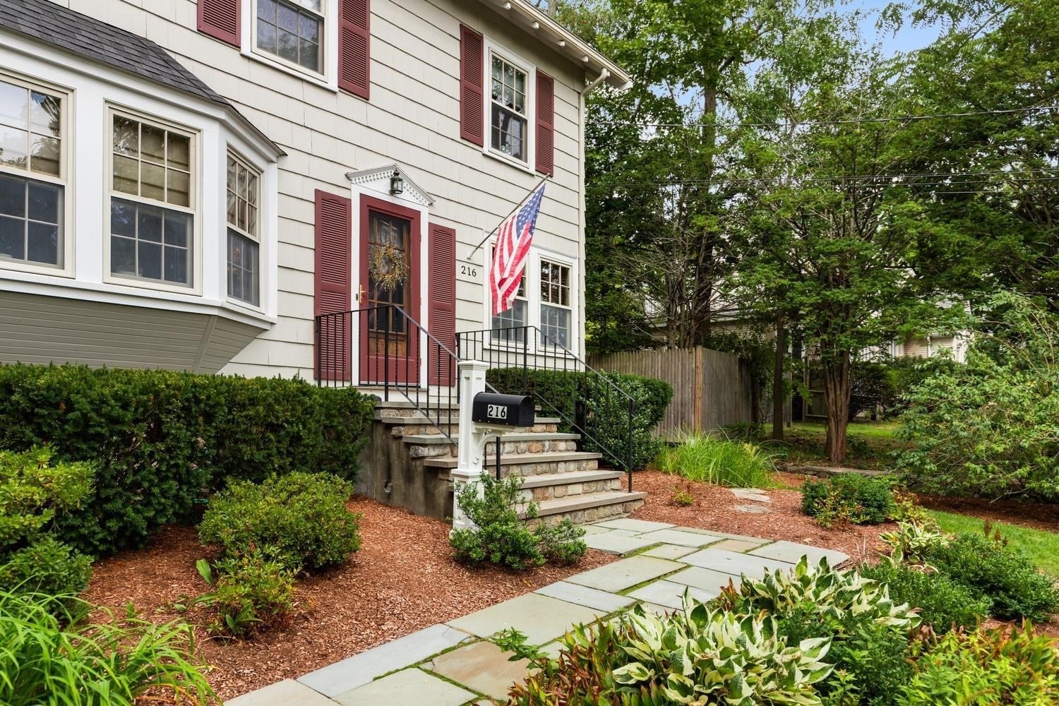 216 Bellevue Rd, Watertown, MA Photo #3