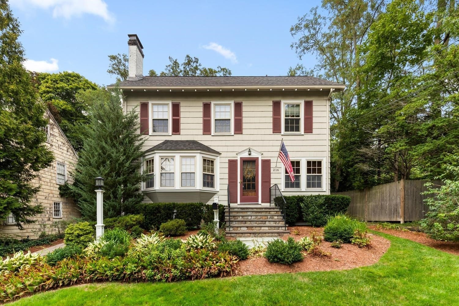 216 Bellevue Rd, Watertown, MA Photo #1