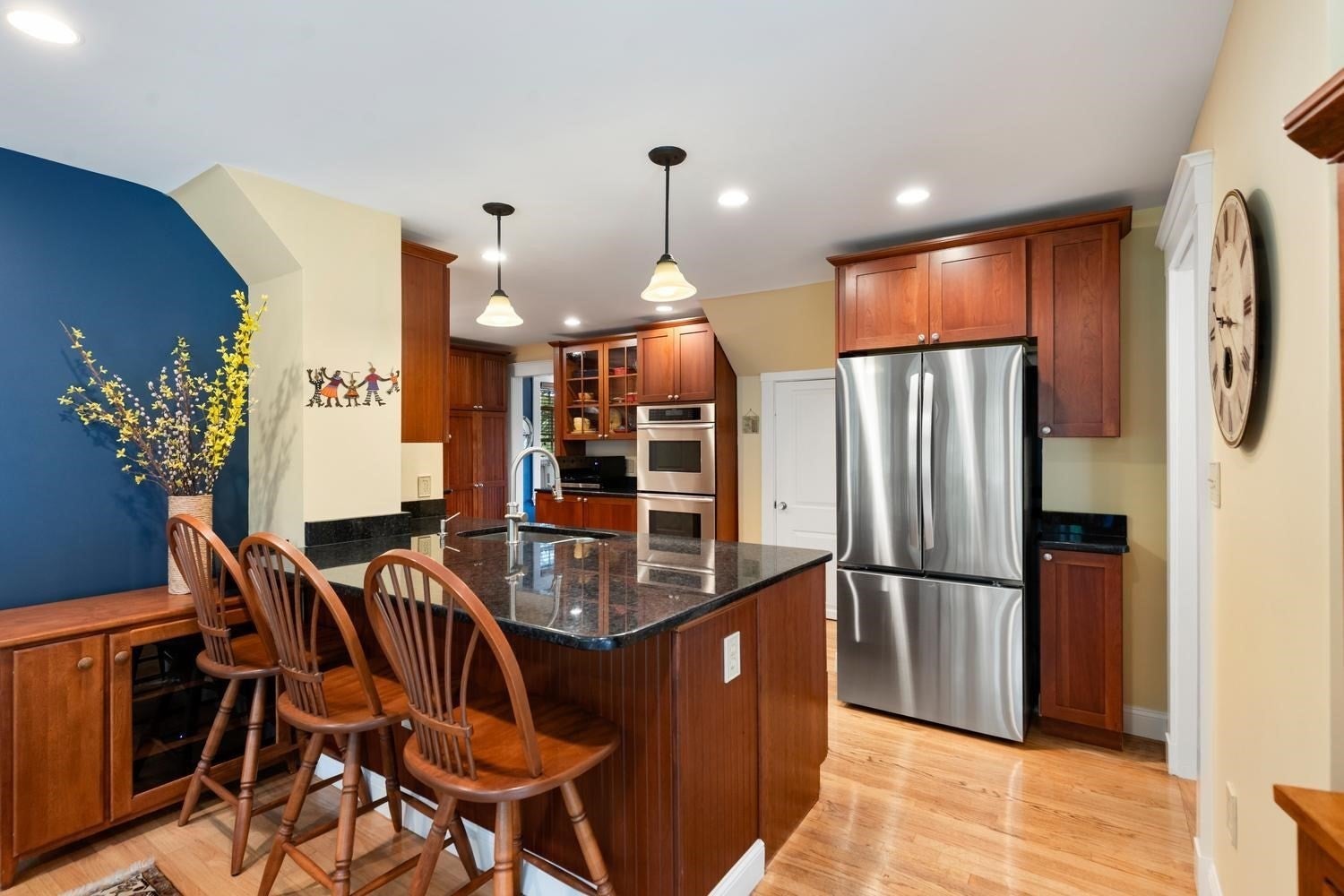 216 Bellevue Rd, Watertown, MA Photo #12