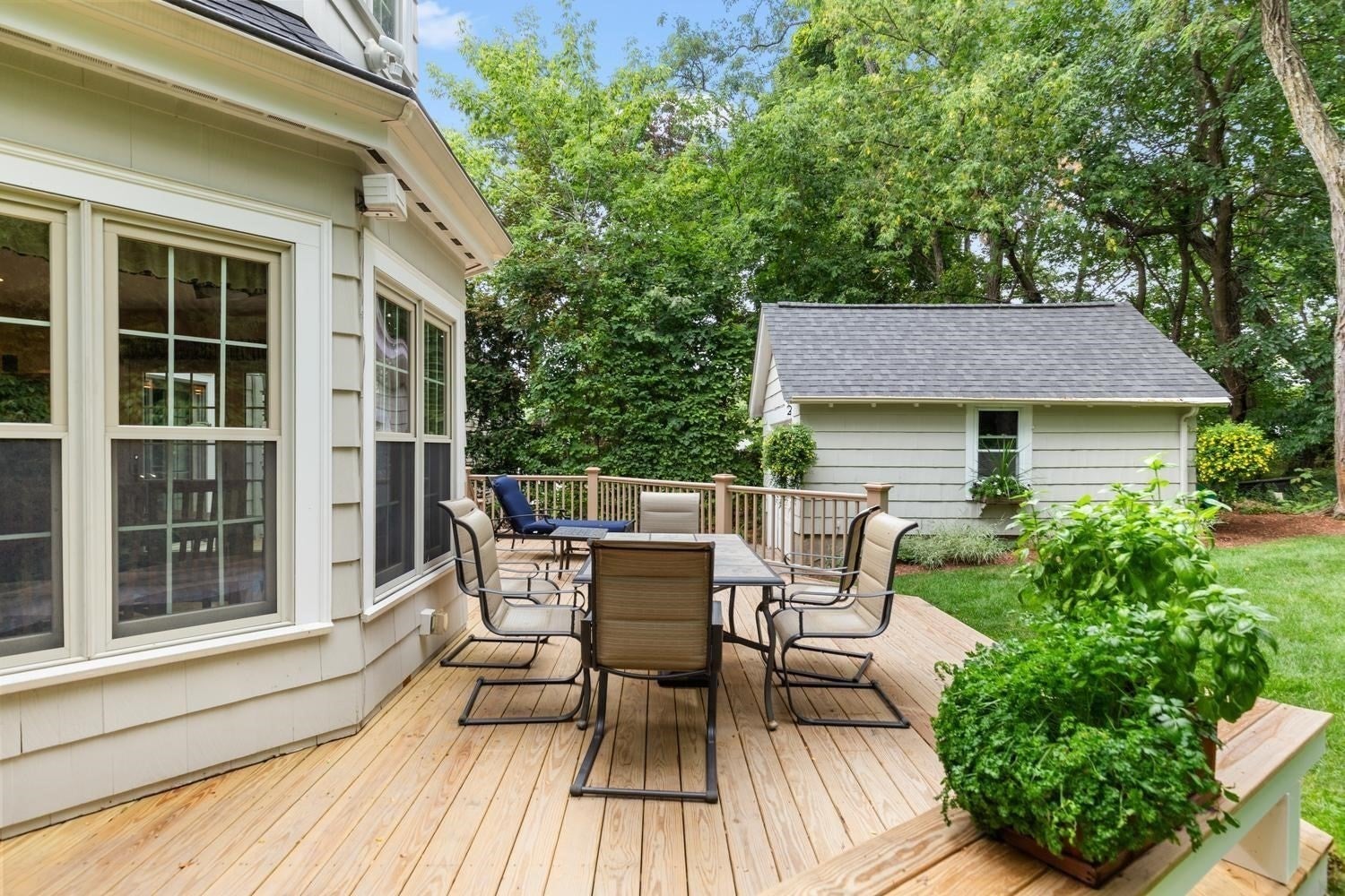 216 Bellevue Rd, Watertown, MA Photo #28