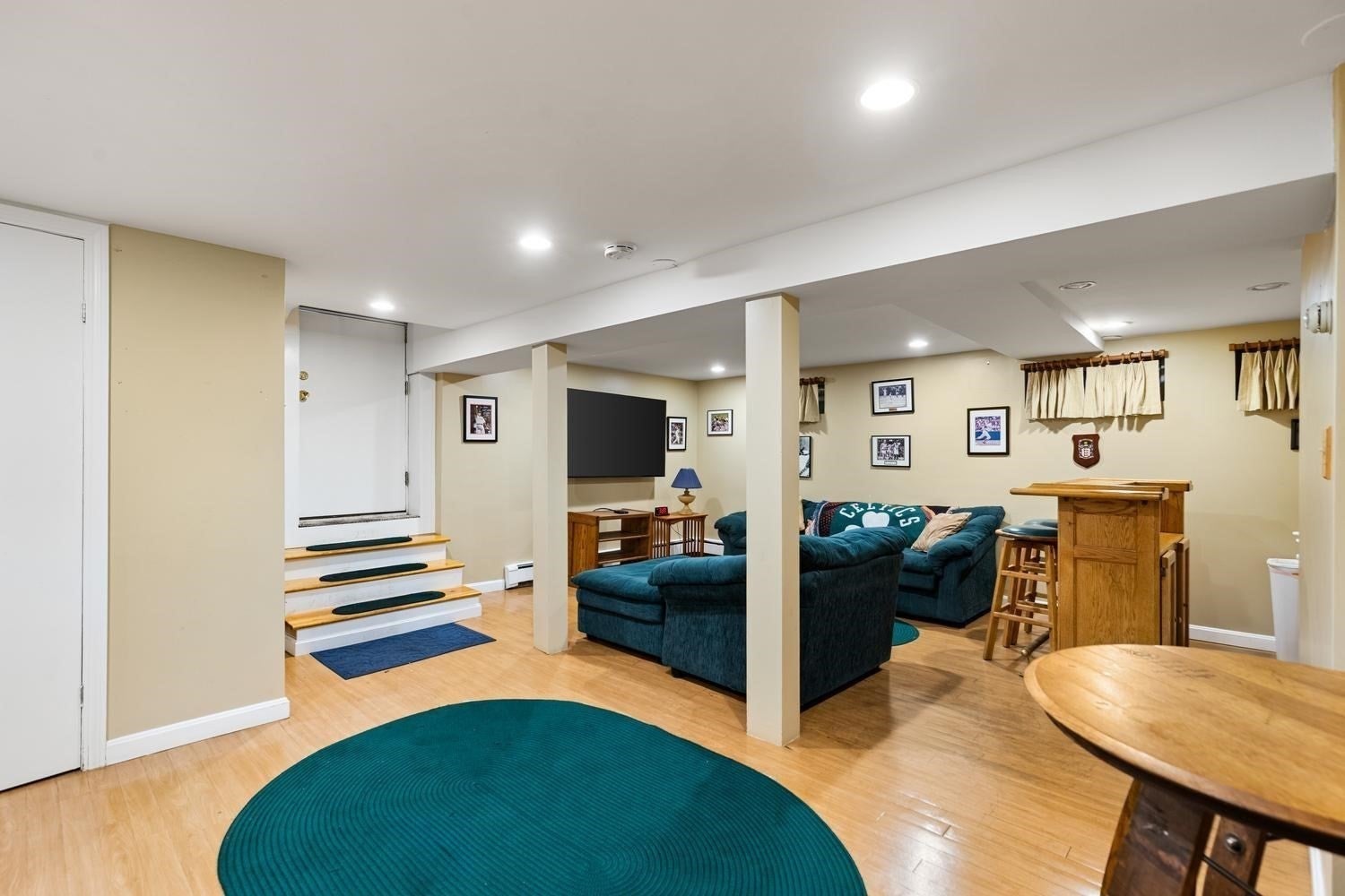 216 Bellevue Rd, Watertown, MA Photo #27