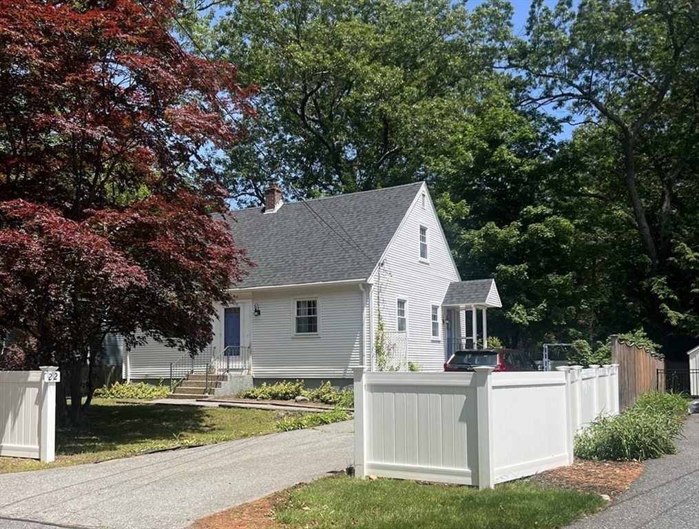 22 Willis Lake Dr