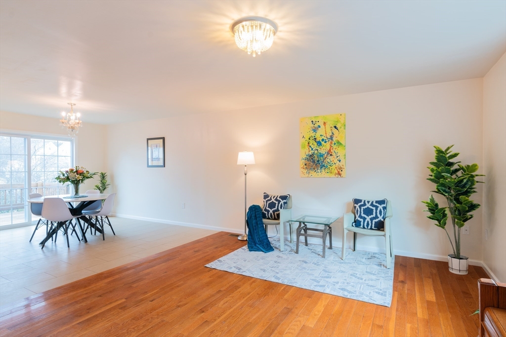 22 Glendale Ave