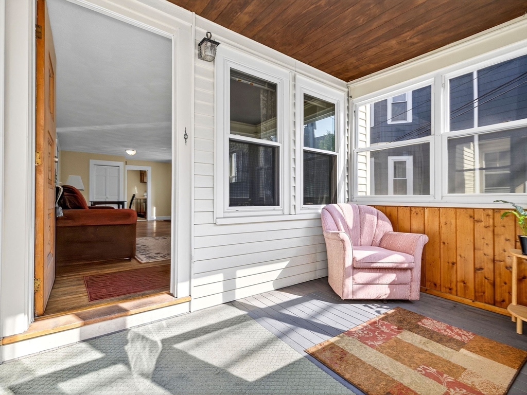 9 Farragut Ave 9