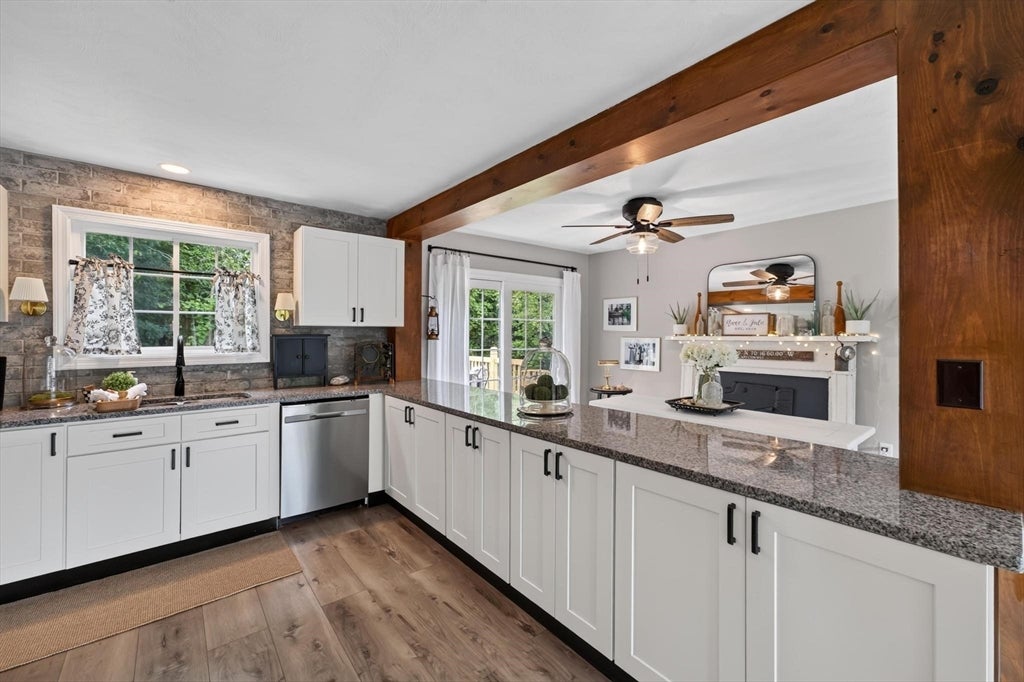 125 Alpha St, Dartmouth, MA, 125 Alpha St, Dartmouth, MA Photo #11