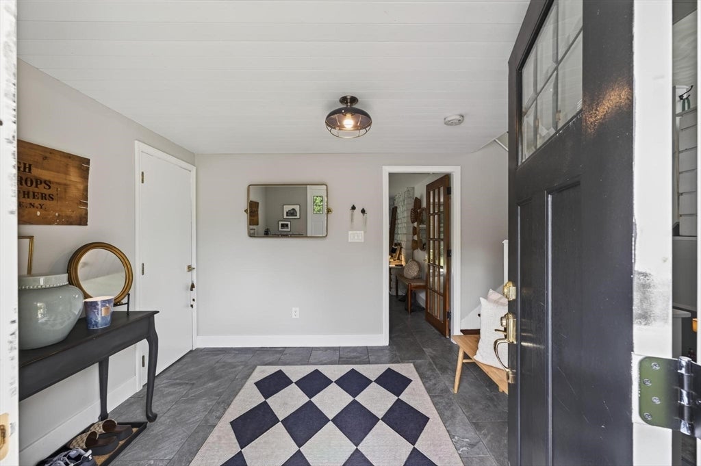 125 Alpha St