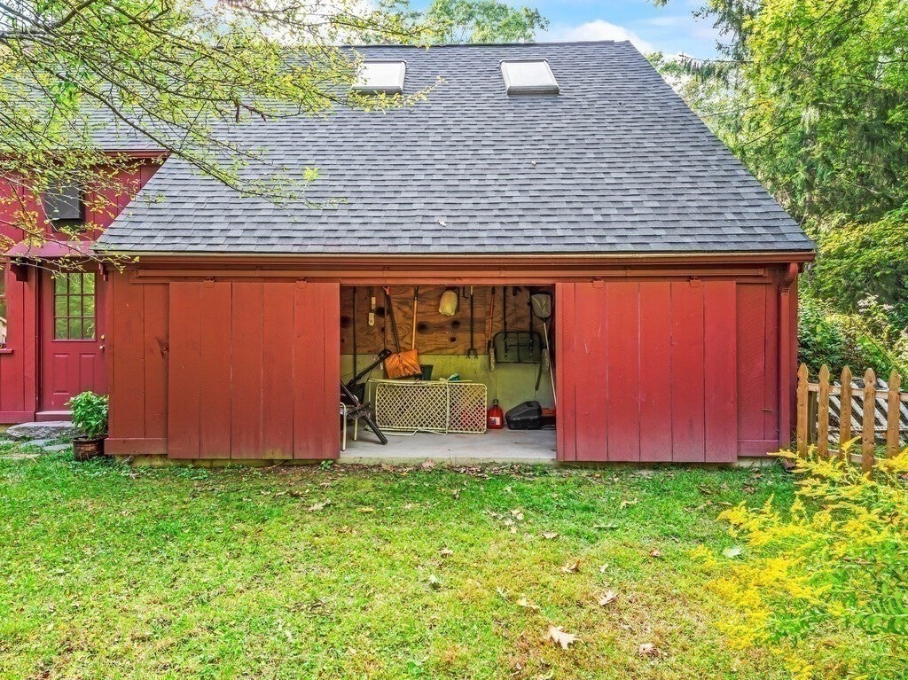 99 Coburn Rd, Berlin, MA Photo #33
