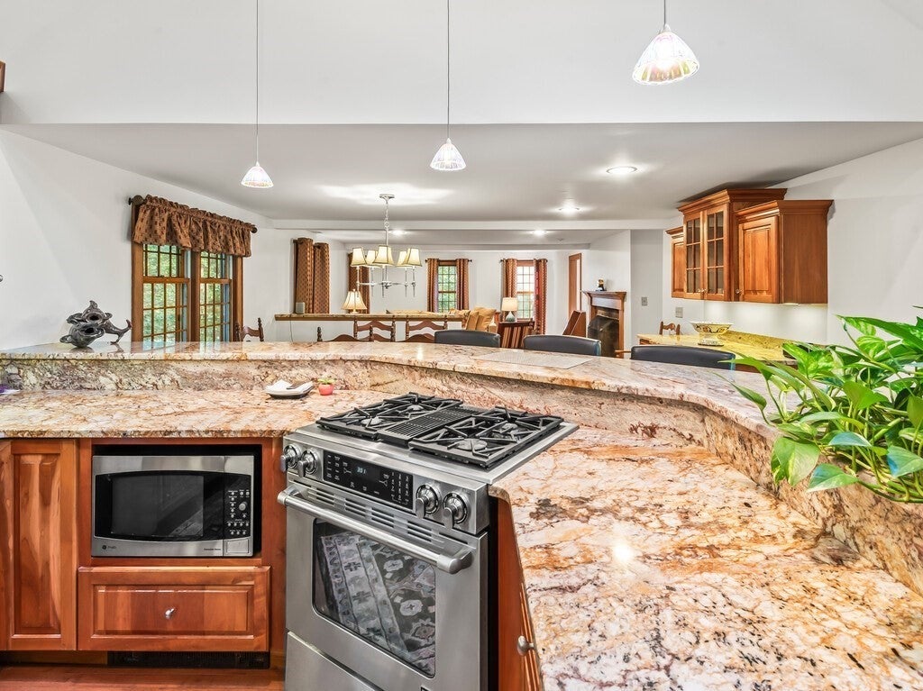 99 Coburn Rd, Berlin, MA Photo #14