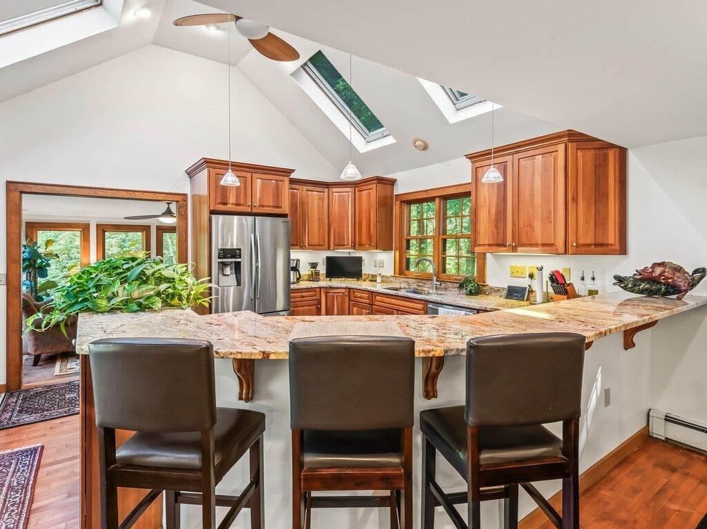 99 Coburn Rd, Berlin, MA Photo #10
