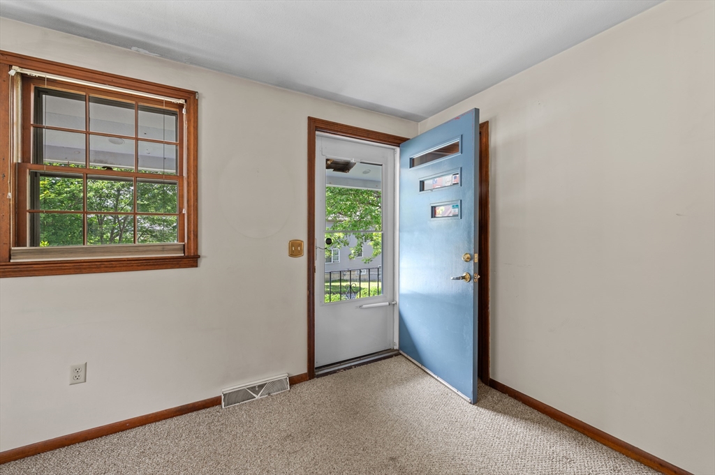 66 Vincent Ave