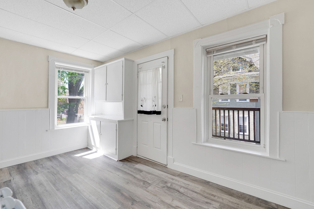 242 Fort Pleasant Ave, Springfield, MA Photo #11