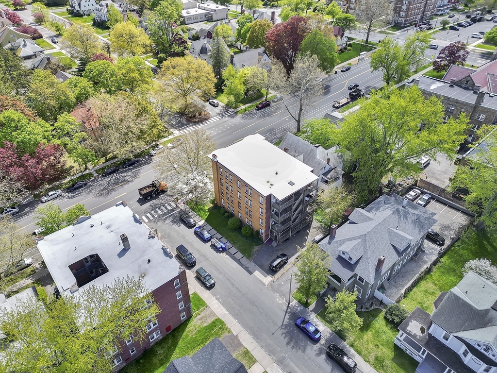 242 Fort Pleasant Ave, Springfield, MA Photo #41