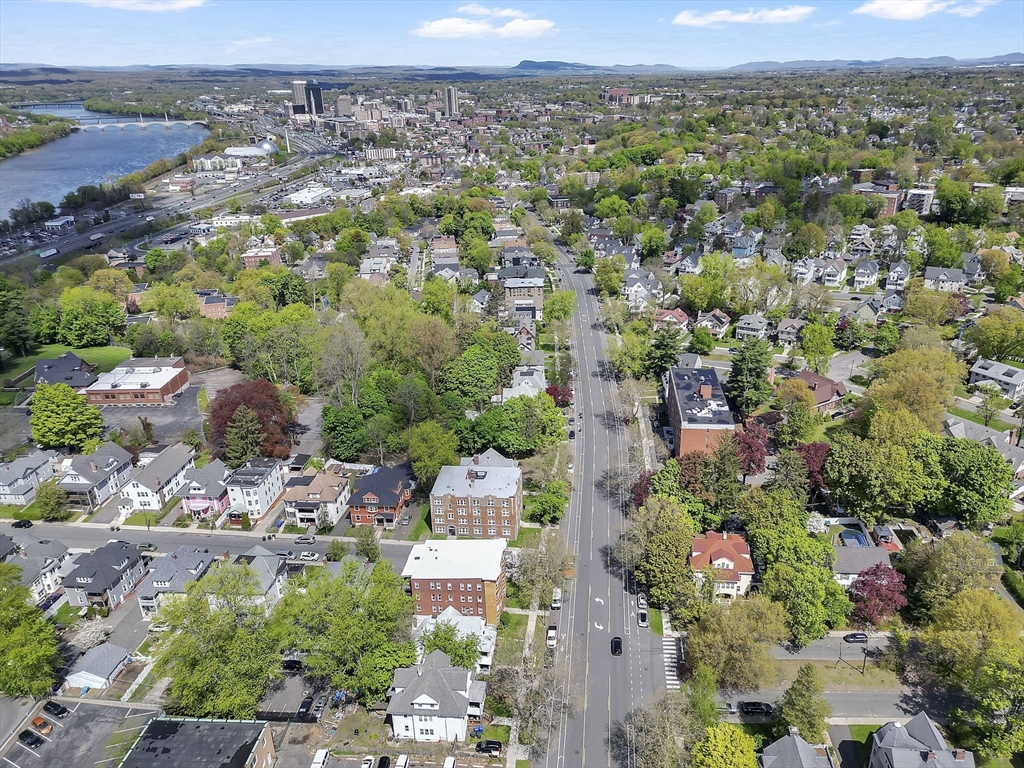 242 Fort Pleasant Ave, Springfield, MA Photo #38