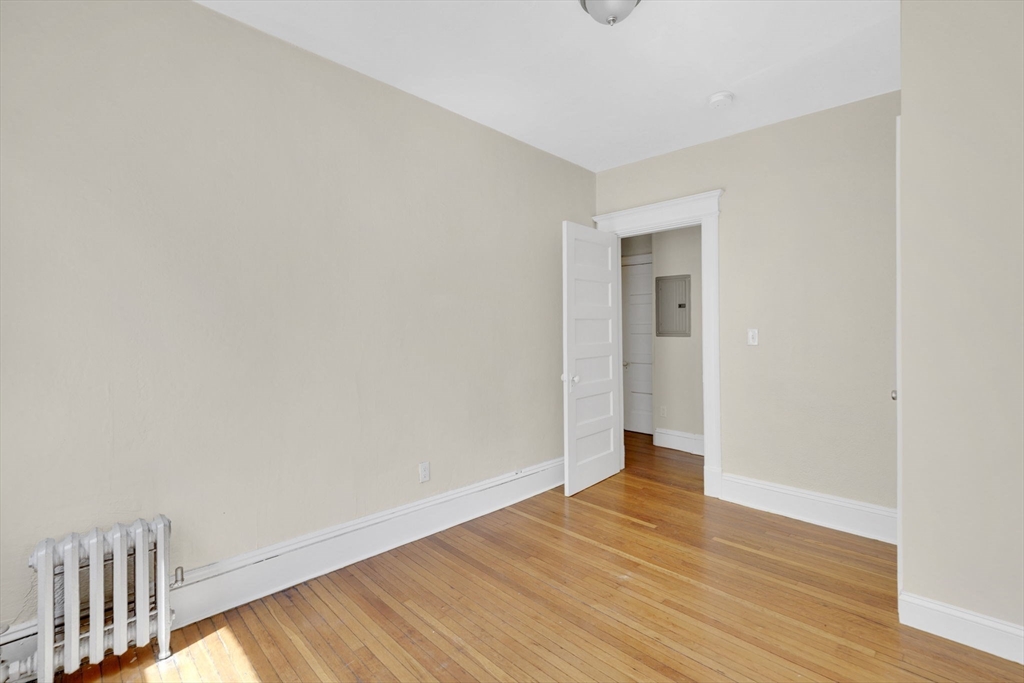 242 Fort Pleasant Ave, Springfield, MA Photo #24