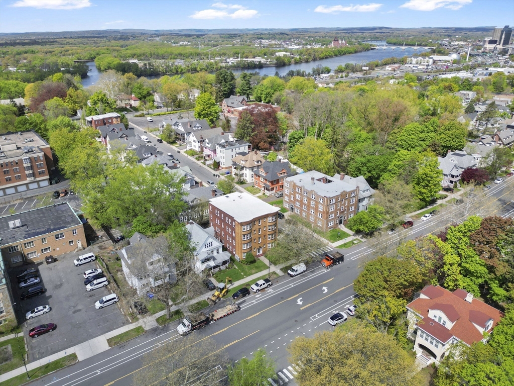 242 Fort Pleasant Ave, Springfield, MA Photo #36