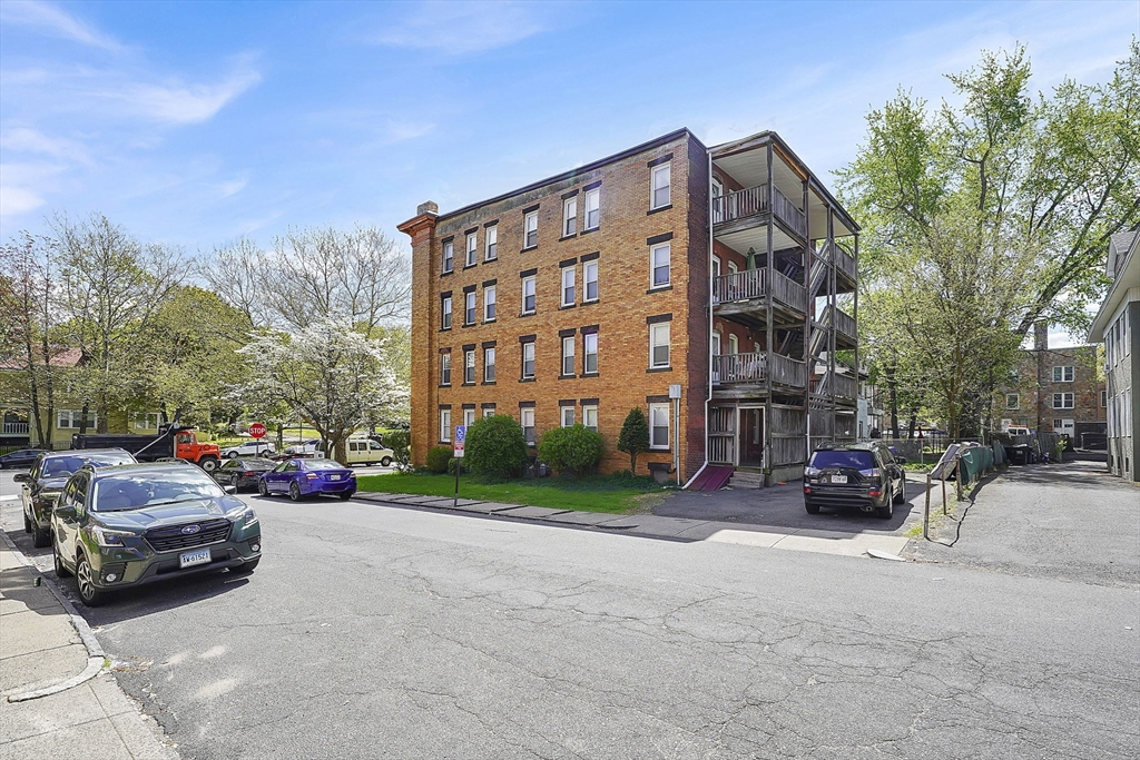 242 Fort Pleasant Ave