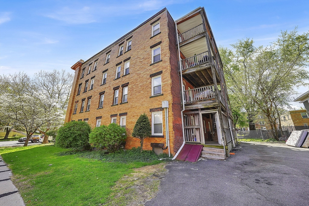 242 Fort Pleasant Ave