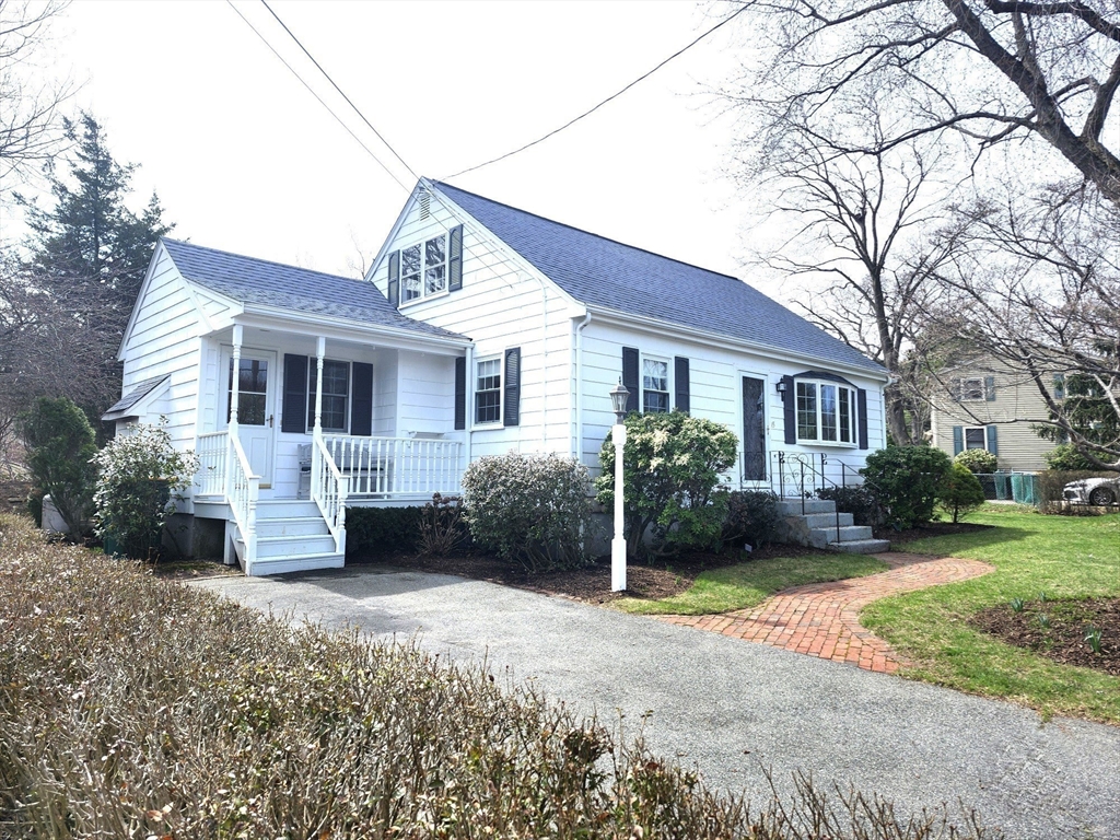15 Donald Tennant Circle