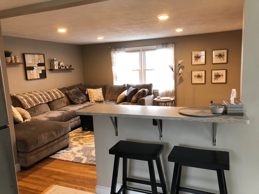 1044 Main St #2, Melrose, MA Photo #4