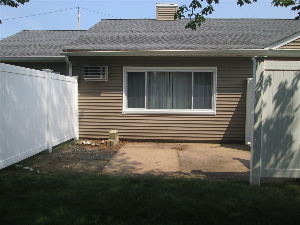 188 Horseshoe Dr #188, Chicopee, MA Photo #20