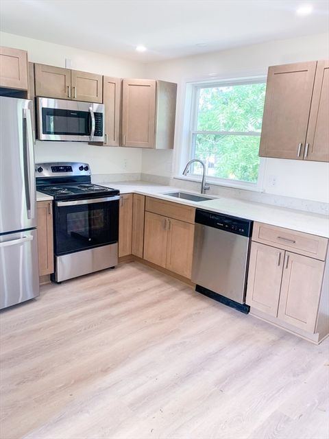 Photo of 43 Bates St #2, Northampton, MA 01060 (MLS # 73438580)