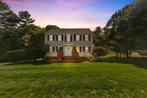 1945 Putters Way Dighton MA 02764